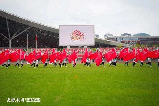 据《图片报》主编法尔克和拜仁跟队记者TobiAltschaffl报道，针对赫内斯的言论，卡恩的律师已经向拜仁的老板们发送了一封电子邮件。